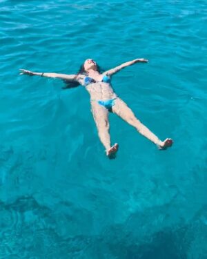 Camila Sodi Instagram - Verano ❤️🐬🏝 🌅 (en las últimas dos si metí la panza un poquito la verdad)