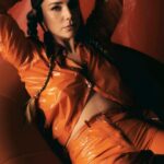 Camila Sodi Instagram - Mood hada activado 🧚‍♀️ Este mes celebro mi cumpleaños, esta portada hermosa y 20 años de carrera trabajando en lo que más me gusta hacer en la vida 💫 Gracias Dios por tanto! Gracias @marieclaire_la por la hermosa portada y la entrevista mágica 🪄 Gracias a todo el equipo que hizo esto posible y a mi glam que cada vez me deja más hada que nunca 💫 les amo a todes 💓 @ferragamo @sergiohdzrmz @gerardangulo @sergio.valenzuelach 📸 @marthalvarezbernal PR 🪄 @el_lanco @betoville Glam 🪄 @chentechapitas @alejandroiniguezhair