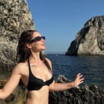 Camila Sodi Instagram - Esperando a mi novio like 🎣 Amalfi Coast, Italy