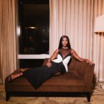 Camilla de Lucas Instagram - As que se inspiram na NAOMI… 🩷🛍️💖💸