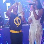 Camilla de Lucas Instagram - CHEGA DE FESTA ESTILO BALADA E CLOSE, eu agora quero festa temática pra adulto SIM! 🎊💖🎉✨ E como sou da bagaceira essa foi A FESTA! E claro, com meus melhores amigos que entregam tudo, pq festa de verdade é com gente de verdade. Teve bingo com televisão, celular, notebook, jogos, brinquedos dos anos 90 e não podia falta o bolão com uma surpresinha dentro… 1 IPHONE uma viagem para… BELFORD ROXO ou NOVA IGUAÇU 😂😂😂 E claro, muita comida, bebida, dança das cadeiras, cabo de guerra, dança da bolinha, e muito funk! Ainda rolou uma lojinha fake da Disney. Já estou programando a de 30.