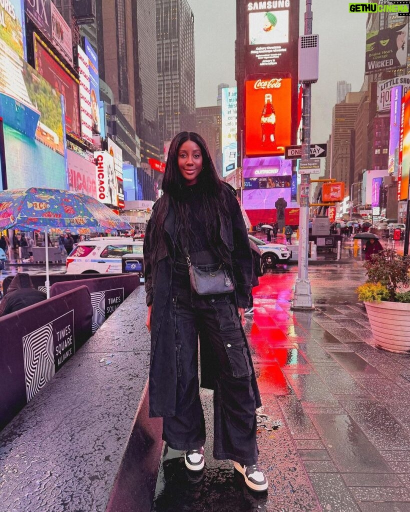 Camilla de Lucas Instagram - vim te encontrar pela segunda vez NY, e olha que nunca imaginei ser capaz de te ver a primeira… 💖✈️🇺🇸 New York, New York