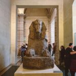 Camilla de Lucas Instagram - Gente, a Mona Lisa é minúscula porém cheia de fãs. Já posso dizer que vi o que da Vinci aprontou lá em 1.500 Louvre Museum Paris