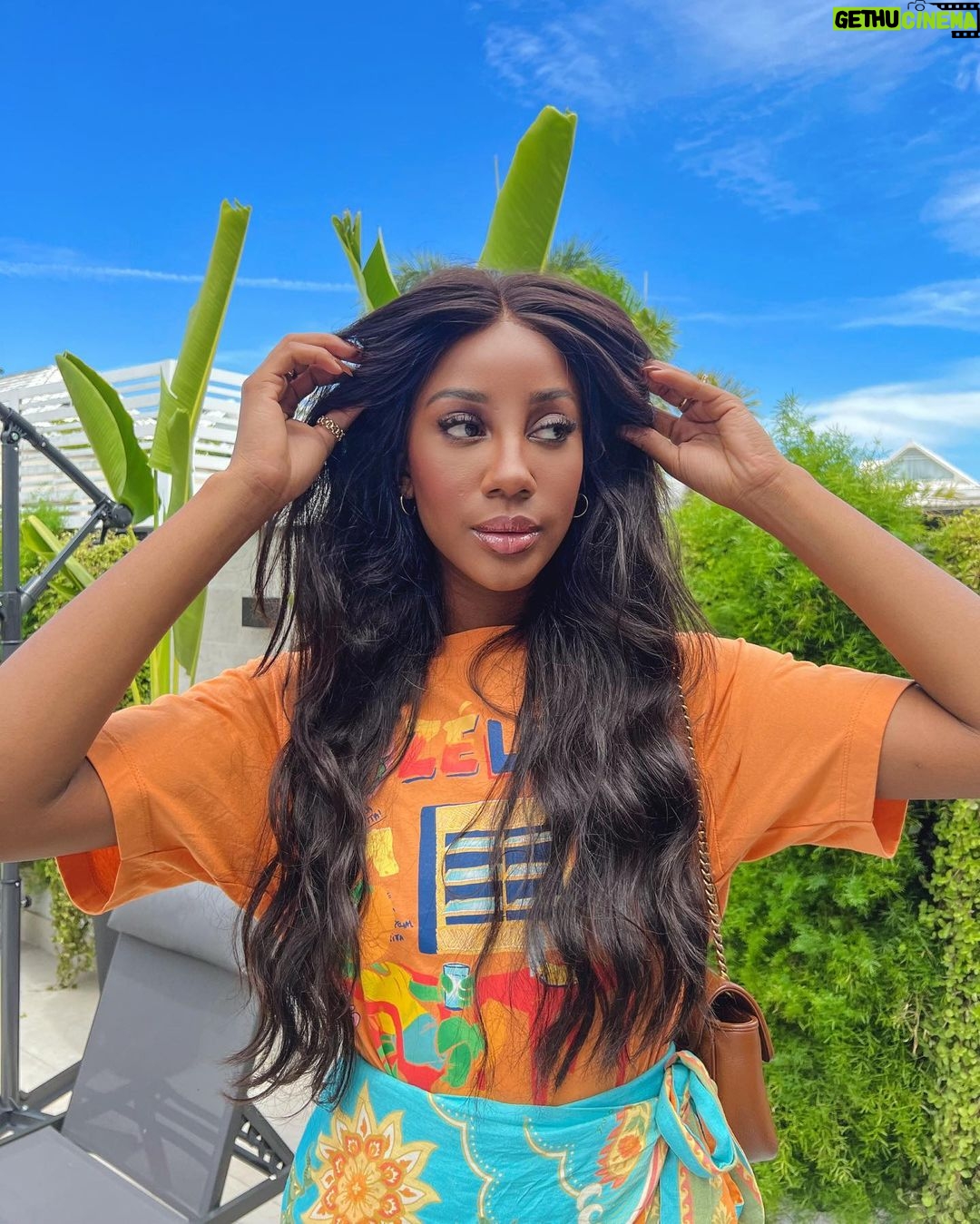 Camilla de Lucas Instagram - Eu nunca posto foto de look do dia a dia porque só saio atrasada :)))) vocês curtem? acho que vou postar mais!!!