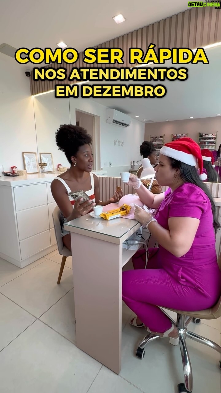 Camilla de Lucas Instagram - Tem que ser desse jeito. Marca sua nail que vai te ajudar a colaborar… 😂😂😂 @unhasdedondocarj @jeanedondocamornails