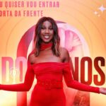 Camilla de Lucas Instagram - Cadê os seguidores de Salvador? 🙋🏾‍♀️ Ontem a noite foi repleta de música boa e artistas incríveis em celebração ao Dia da Consciência Negra, que vai muito além de somente um dia. É uma reflexão diária sobre a importância de garantir a nossa visibilidade e igualdade. É #TudoNosso, e vamos entrar pela porta da frente. Obrigada pelo convite, @devassa. ✊🏾💛 #TudoNossoDevassa #BebaComModeração
