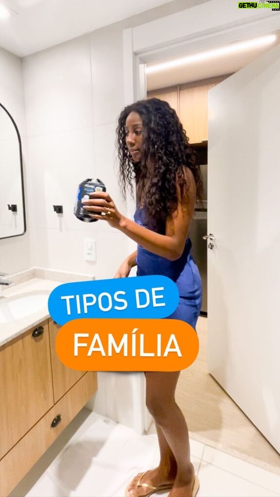 Camilla de Lucas Instagram - Ai ai… Olha só como meus parentes reagem quando peço um absorvente @always_brasil aqui em casa! 😅 Me diz aí: na sua também é assim? #POV #menstruação