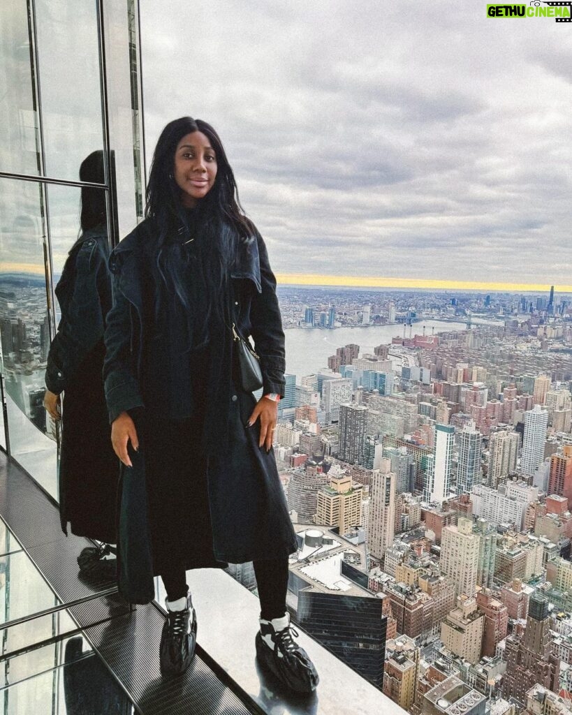 Camilla de Lucas Instagram - vim te encontrar pela segunda vez NY, e olha que nunca imaginei ser capaz de te ver a primeira… 💖✈️🇺🇸 New York, New York