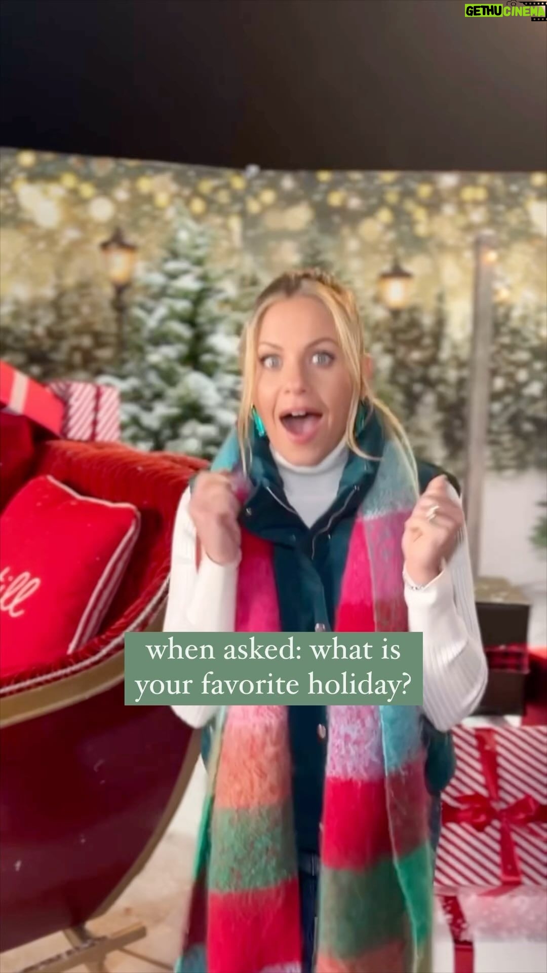 Candace Cameron-Bure Instagram - Here’s to hoping your December is off to the most WONDERFUL start ✨🎄☕️🧸❄️