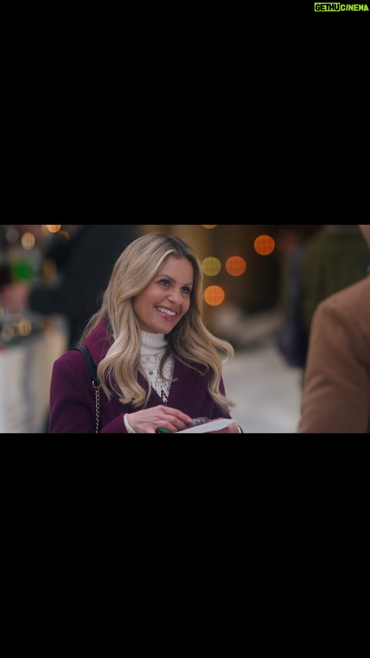 Candace Cameron-Bure Instagram - TONIGHT IS THE NIGHT ✨ My Christmas Hero premiers on @gactv at 8/7c Comment below and tell me if you’ll be tuning in!!! If you haven’t already, make sure to text the word CHRISTMAS to 877-999-1225 to find the #greatamericanfamily channel ❤️