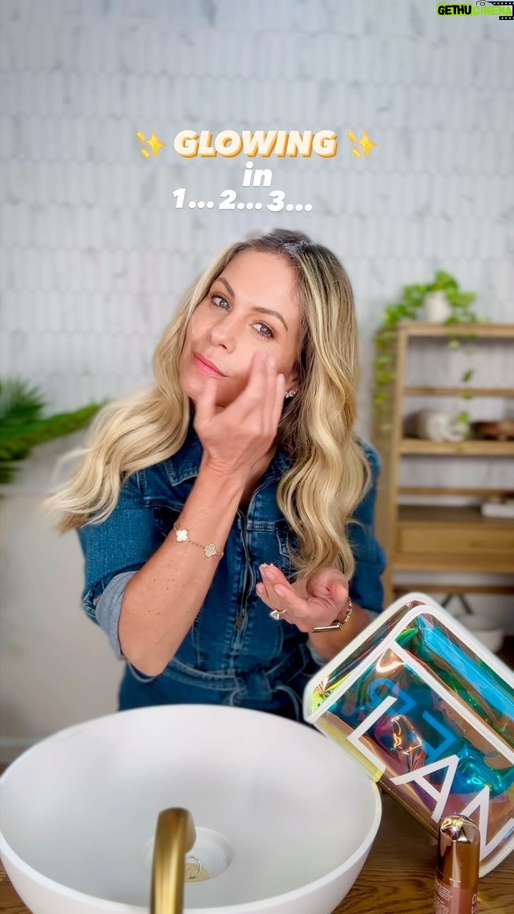 Candace Cameron-Bure Instagram - 4 steps to get glowing ✨— @drlancerrx The Method Polish, The Method Cleanse, The Method Nourish, AND the Dani Glow Skin Perfector This kit is available only on @qvc 🙌🏼 and I’ll be on tomorrow evening for 1 hour from 9PM-10PM EST / 6PM-7PM PST with @shawnkillingerqvc featuring this ‘Get The Glow Kit’ and a few other Lancer favorites!