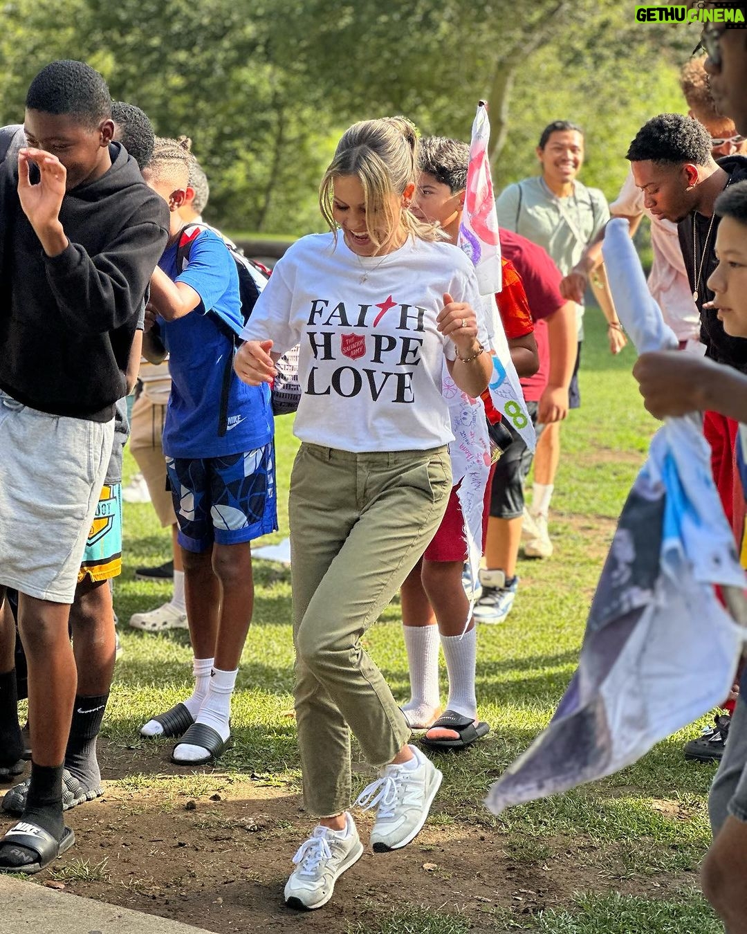 Candace Cameron-Bure Instagram - What a blessing this day has been to me ❤️ I always love spending time with my @salvationarmyus family, but seeing the joy in the hearts of these kids was unmatched!