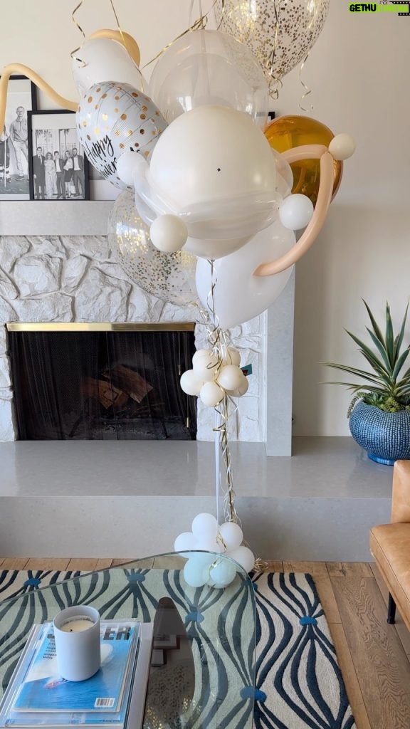 Candace Cameron-Bure Instagram - I came home from work to this gorgeous balloon bouquet from my husband ❤️. He loves giving gifts and spending quality time together. My heart is full. I’m a blessed woman. Happy 27th anniversary to us 🥂