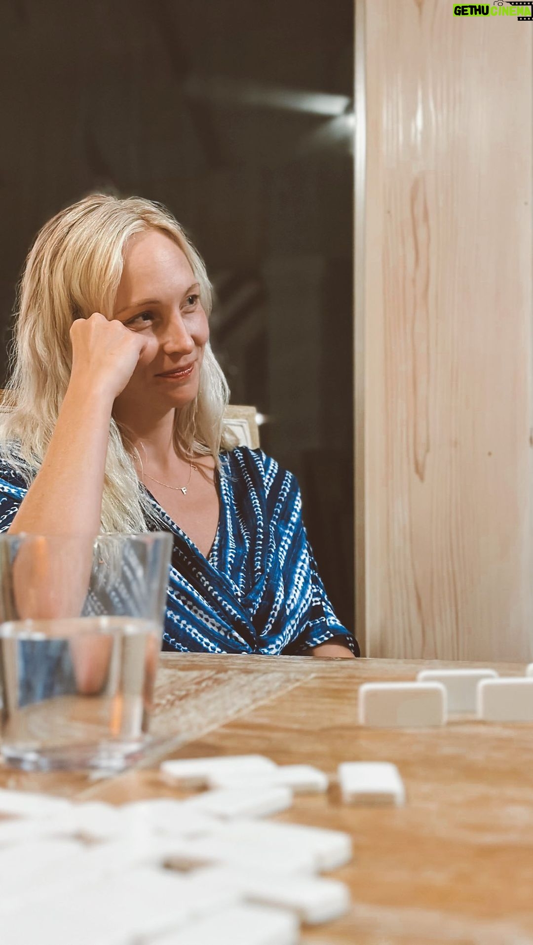 Candice King Instagram - And what a beautiful, cruel summer it was ๐
reminiscing about lake life while I prepare to say goodbye to summerโฆ.whatchu got fall? ๐ ๐