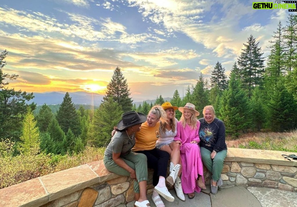 Candice King Instagram - A week ago I came home from the adventure of my dreams ✨ My parents introduced me to the magic that Montana holds many years ago. Ever since, I’ve always hoped for the chance to bring friends along for the journey of experiencing the brilliance of the big sky. We fly fished, we hiked, we sunsetted, stargazed, and made a meal out of every meal ♥️ the best week ever with @cadlymack @aishatyler @julieplec @annaliese_levy @raychill76 #larryandmary #wewantthebestTbone #arewegonnacapsize #dowehaveenoughwine #30klmhike #huckleberries #bringthebearspray 𝓗𝓮𝓪𝓿𝓮𝓷.