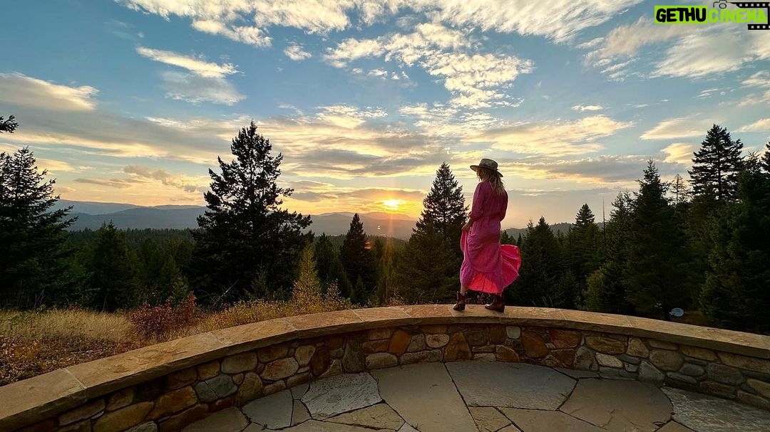 Candice King Instagram - Sometimes you need to put your phone down for a while to dance with the sunset and sing to the stars ✨ coming out of my phone hibernation…. ( 📸 @cadlymack ) Whitefish, Montana