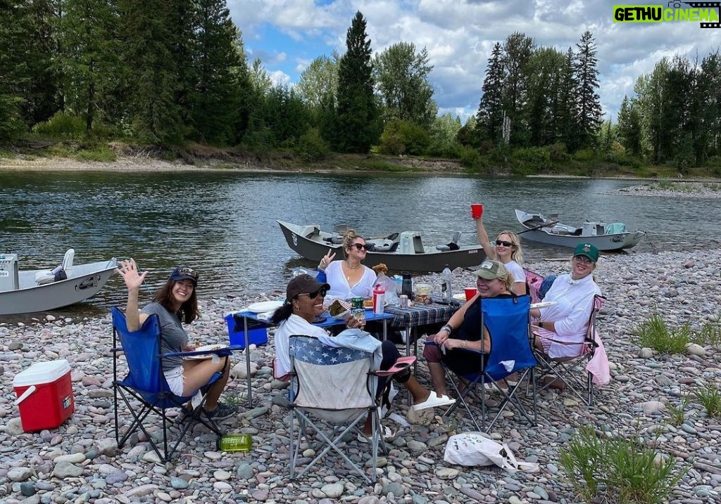 Candice King Instagram - A week ago I came home from the adventure of my dreams ✨ My parents introduced me to the magic that Montana holds many years ago. Ever since, I’ve always hoped for the chance to bring friends along for the journey of experiencing the brilliance of the big sky. We fly fished, we hiked, we sunsetted, stargazed, and made a meal out of every meal ♥️ the best week ever with @cadlymack @aishatyler @julieplec @annaliese_levy @raychill76 #larryandmary #wewantthebestTbone #arewegonnacapsize #dowehaveenoughwine #30klmhike #huckleberries #bringthebearspray 𝓗𝓮𝓪𝓿𝓮𝓷.