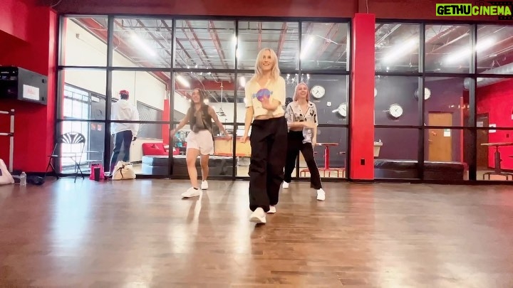 Candice King Instagram - Starting this past January I set a small attainable goal for myself to dance again. Having grown up taking classes, I’d remembered how much fun I’d had back then, and wanted to experience that carefree feeling in my life now. Yet, at 36, two kids, and some life later, I couldn’t bring myself to make it into a dance class. I was terrified and got into a pattern or signing up and bailing out over and over again. Terrified at feeling ridiculous, old, insecure, and whole list of other names my perfectionist brain came up with. The idea of just dancing for joy was the farthest thing from my mind until Joy became my teacher. Quite literally 👏 @joydenverspears has been my teacher over the last few months. I am a big fan of therapy and talk about it a lot on @asuperbloompod . But the last few months have felt like a whole new therapy I didn’t know how much I needed. A therapy of stomping it out, shaking it off, falling on my butt, and laughing at myself. Slowly I began to let go of how the moves looked in the mirror, and remembered the importance of how it all felt. Joy, thank you for helping me find my joy in dance again. Check out my episode from A Superbloom Podcast this week to hear more of what lead me to dancing in my urban outfitters cargos with new found friends and sparks of joy ♥️ and don’t forget to get out there and find YOUR joy xo #elderadvice Nashville, Tennessee