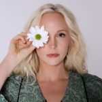 Candice King Instagram - I spy @asuperbloompod on YOUTUBE 👏 Link in my LinkTree ⬆️ Watch A Superbloom Podcast interviews now 🌱 And don’t forget to comment, like, and SUBSCRIBE 🙃 (is that how the kids say it? Did I do that right? 😂) #asuperbloompodcast