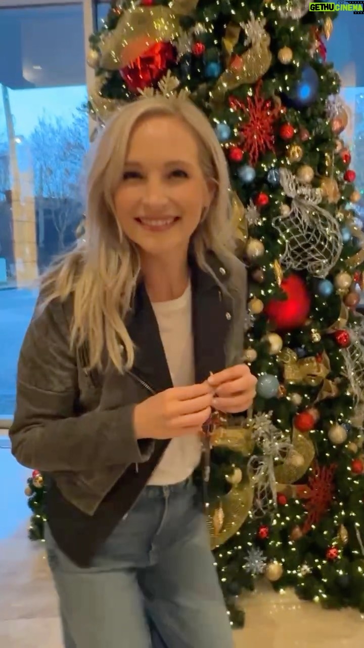 Candice King Instagram - You can never have too many ornaments on a tree 🎄 Happy Bloody Holidays 🩸 🌟 Shop my limited edition holiday ornament this weekend @epiccons with @merchbyblankclo ♥️