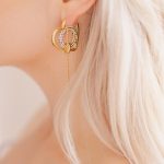 Candice King Instagram - You know when you spend time taking a photo with a pretty jewelry on only to realize that you didn’t wear the necklace correctly and then look back on how you wore it out all night incorrectly and realize maybe this is why you very rarely ever wear jewelry to begin with because some people know how to make it look effortless and yet you not only put in a lot of effort only for it to be wrong anyway but you still think jewelry is pretty and want to wear it and have decided maybe it’s because your first board game as a child was pretty pretty princess? … You know when you do that? (The clip goes in the other loop I see that now) #atleastifiguredoutwheretheearringswent Nashville, Tennessee