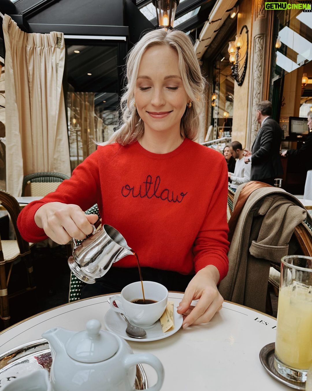 Candice King Instagram - ☕️ Les Deux Magots