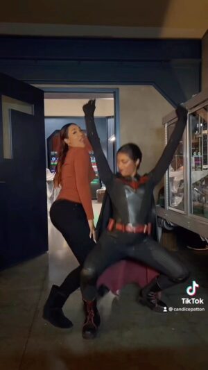 Candice Patton Instagram - Never on chill when we work together. ⚡️🦇

(Me hiding behind J bc I have no idea what I’m supposed to be doing 😩)