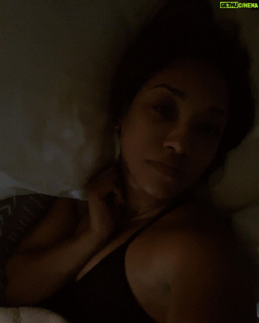 Candice Patton Instagram - another day another dollar. let’s get it. ☀️