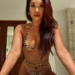 Candice Patton Instagram - yabba dabba do 🦴 That’s Flinstone for Flash finale tomorrow!