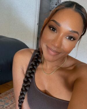 Candice Patton Instagram - Lara Croft vibes