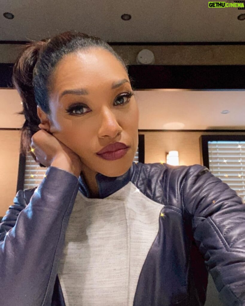 Candice Patton Instagram - mrs incredible lite #theflash s7 finale tonight. (Last one: fk yeah let’s go fight some bad guys!)