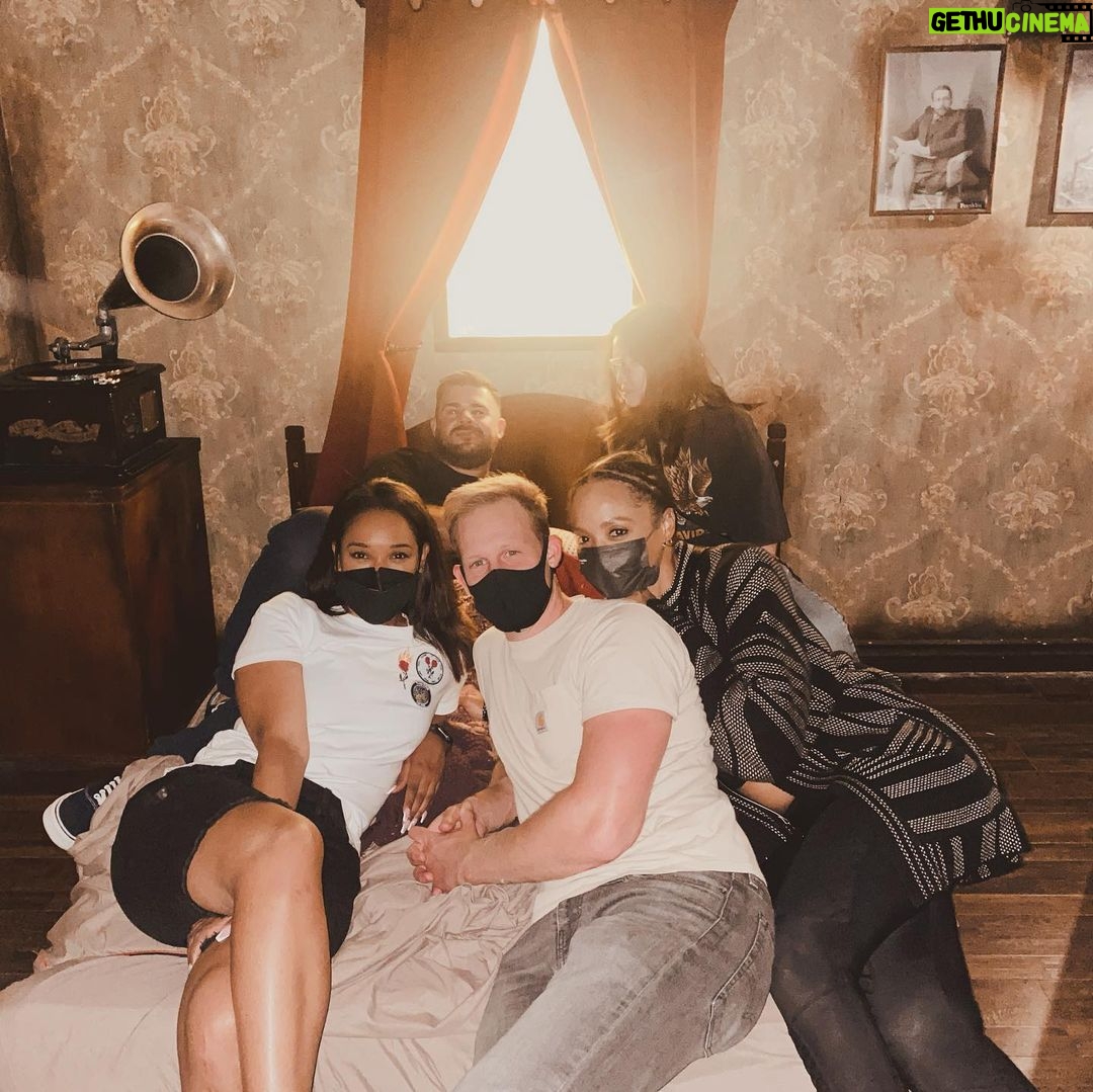Candice Patton Instagram - The Off-Season. photo dump