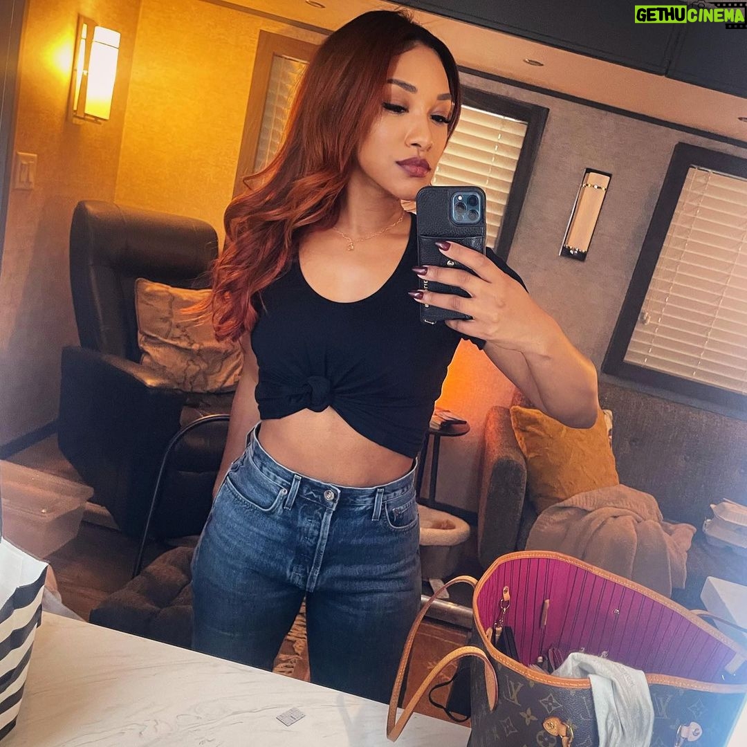 Candice Patton Instagram - Flash tonight. ⚡️