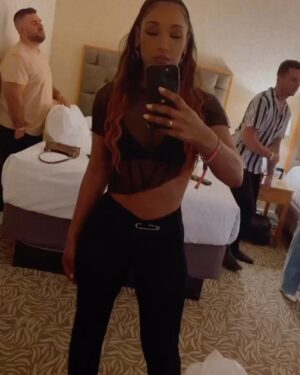 Candice Patton Instagram - 🎢🎡🎟 neon carnival 🧚🏾