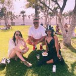 Candice Patton Instagram - 🌴 just a girl having a good time 🙃 Palm Springs, California