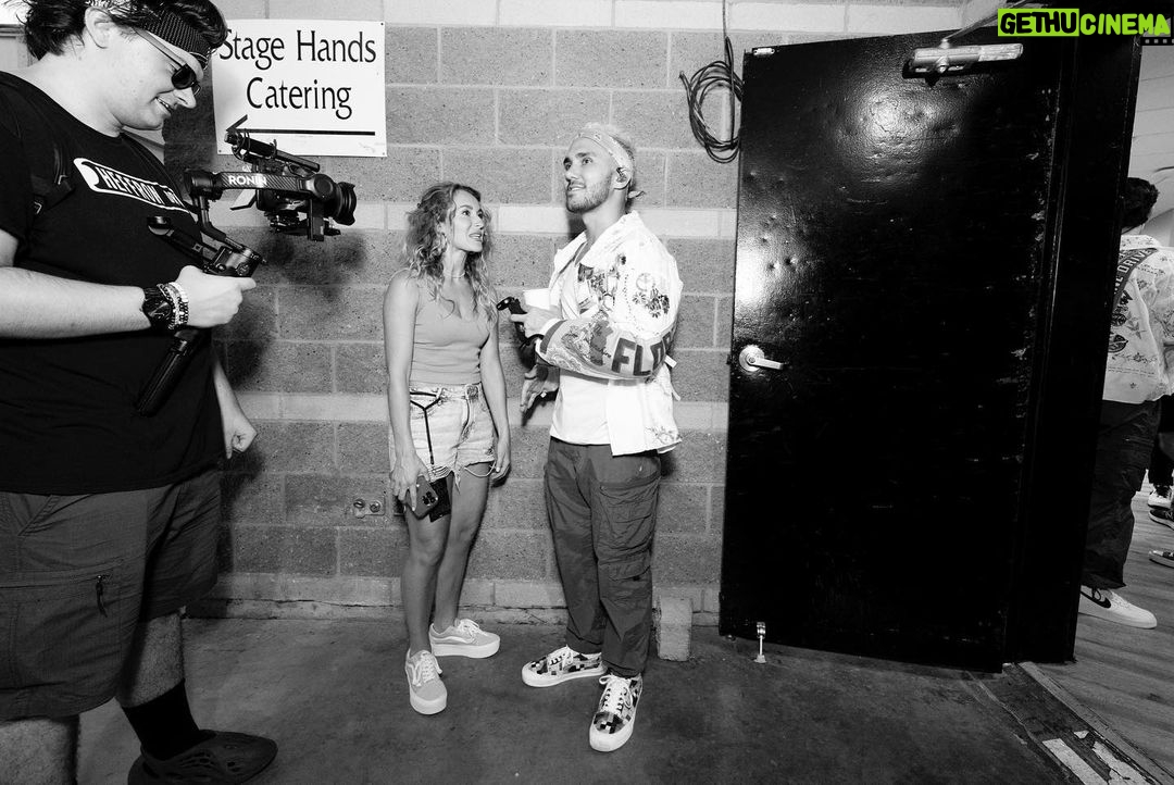 Carlos PenaVega Instagram - Still can’t believe this is my life :) 4 shows down! Charlotte last night was INSANE!! #cantgetenoughtour 📸 @parisvisone