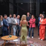 Carmen Aub Instagram - Hoy hace una semana terminó la tercera temporada de #ConCarmen y aún no puedo creer el viaje que ha sido desde esa primera idea 💡 los invito a soñar y buscar la forma de hacerlo realidad, las personas indicadas llegarán como han aparecido en esta familia. GRACIAS @enowlatino GRACIAS @marcellocoltro GRACIAS @rubendgaxiola @esmanchita y todo mi equipo que hace esto posible 😍 @wmaciel1 @wednesdayf.sat @enricobompani @ilceporrasmakeup @vaniamaquillaje @joebonillaoficial @leo.linko y todos los que no mencioné pero saben que estoy MEGA agradecida por la paciencia, ánimos y todo lo que suman! 🌟