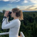 Carmen Aub Instagram - 10 fotos no bastan para transmitir ni un 10% de la experiencia que @rainforestexpeditions nos regaló! El Tambopata Research Center (TRC), es algo que nunca me pude imaginar. Algo que me encantó, fue conocer la selva con guías locales y convivir cada noche con científicos y biólogos que te contagian esa pasión por lo que hacen. No es lo mismo aprender sólo por lo que te cuentan, a vivirlo caminando por la selva cuando sales a la aventura y lo ves! Ser temporada de lluvia solamente agregó magia a la experiencia (no saben cómo me gusta caminar en lodo) y una vez de vuelta en el albergue, no hay nada más rico que ver y escuchar la selva mientras te tomas algo. No sé si alguna vez podré vivir algo así nuevamente, sin duda lo llevaré en mi corazón por siempre, y mientras tanto desde casa podré seguir voluntariando por medio de su programa @wiredamazon (entren al link de su bio, está súper!). Gracias a todo el staff que nos atendió durante estos días, y gracias especiales a nuestro guía, Lucho @luisalbertochipaloayza por enseñarnos los secretos de la Amazonía. #Peru #Travel #Amazonia #viajando Tambopata Research Center.