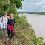 Carmen Aub Instagram - 10 fotos no bastan para transmitir ni un 10% de la experiencia que @rainforestexpeditions nos regaló! El Tambopata Research Center (TRC), es algo que nunca me pude imaginar. Algo que me encantó, fue conocer la selva con guías locales y convivir cada noche con científicos y biólogos que te contagian esa pasión por lo que hacen. No es lo mismo aprender sólo por lo que te cuentan, a vivirlo caminando por la selva cuando sales a la aventura y lo ves! Ser temporada de lluvia solamente agregó magia a la experiencia (no saben cómo me gusta caminar en lodo) y una vez de vuelta en el albergue, no hay nada más rico que ver y escuchar la selva mientras te tomas algo. No sé si alguna vez podré vivir algo así nuevamente, sin duda lo llevaré en mi corazón por siempre, y mientras tanto desde casa podré seguir voluntariando por medio de su programa @wiredamazon (entren al link de su bio, está súper!). Gracias a todo el staff que nos atendió durante estos días, y gracias especiales a nuestro guía, Lucho @luisalbertochipaloayza por enseñarnos los secretos de la Amazonía. #Peru #Travel #Amazonia #viajando Tambopata Research Center.
