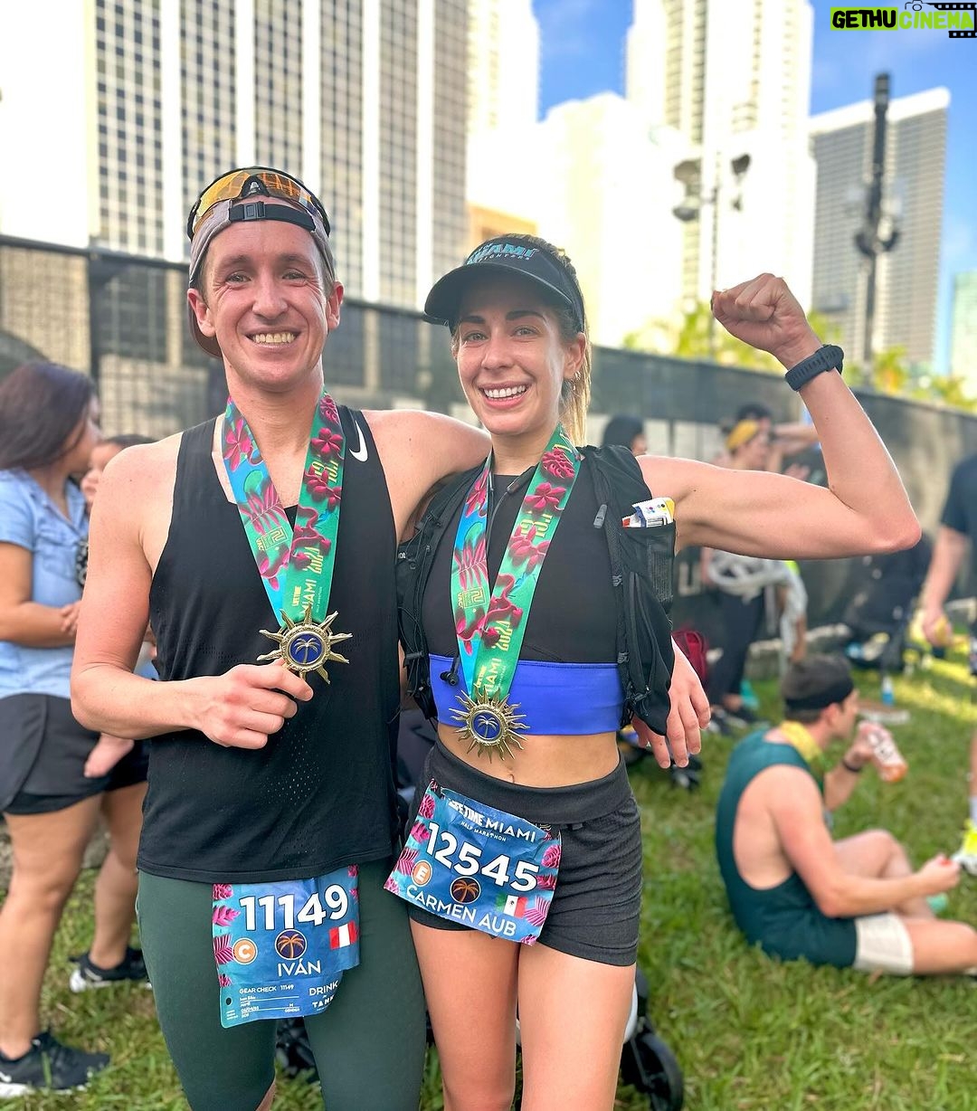 Carmen Aub Instagram - Amo las tradiciones y ellos me inspiran… 1:54🏅🏃🏼♀️ #miamihalfmarathon