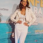 Carolina Miranda Instagram – Premiere de @infelicesparasiempremx les aplaudo a todos su trabajo que hermoso verlos 🫀🙌💫 26 de Enero sólo en Cines 🤩
