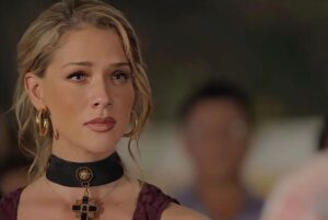 Carolina Miranda Instagram - Últimos capítulos de @tierradeesperanzaof que hermoso compartir con ustedes esta historia ❤️🎬 gracias por hacernos #1 en México y #1 en USA 🇲🇽🇺🇸