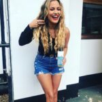 Caroline Flack Instagram - Let’s go coco loco ... live at 10pm itv2 @zara @riverisland @topshop @styledbynana @gemflossi