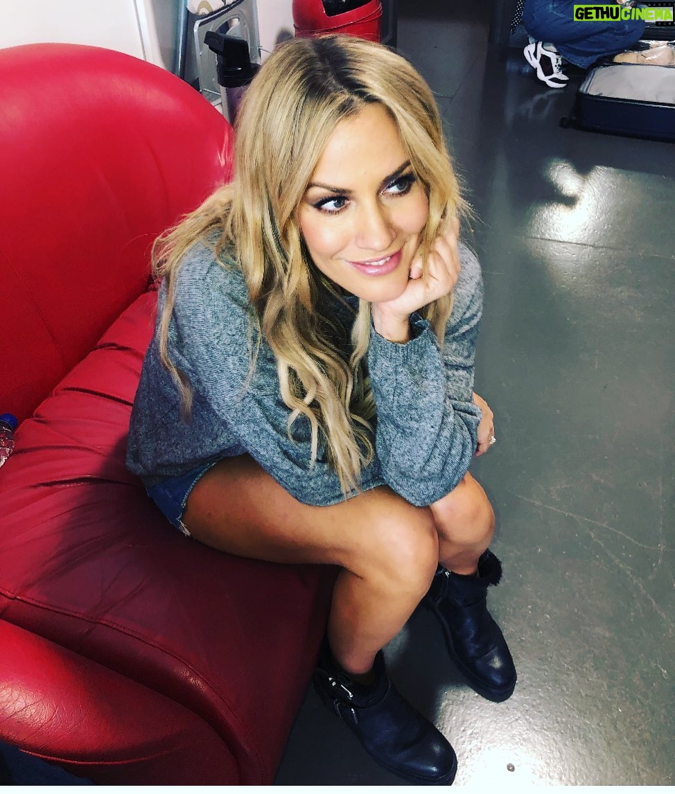 Caroline Flack Instagram - Today was MANIC ... but in the words of @nathan.charles.smith ... it all turns out alright in the end .. thanks @hairbythomastatam for being so patient and then so speedy ... ❤️