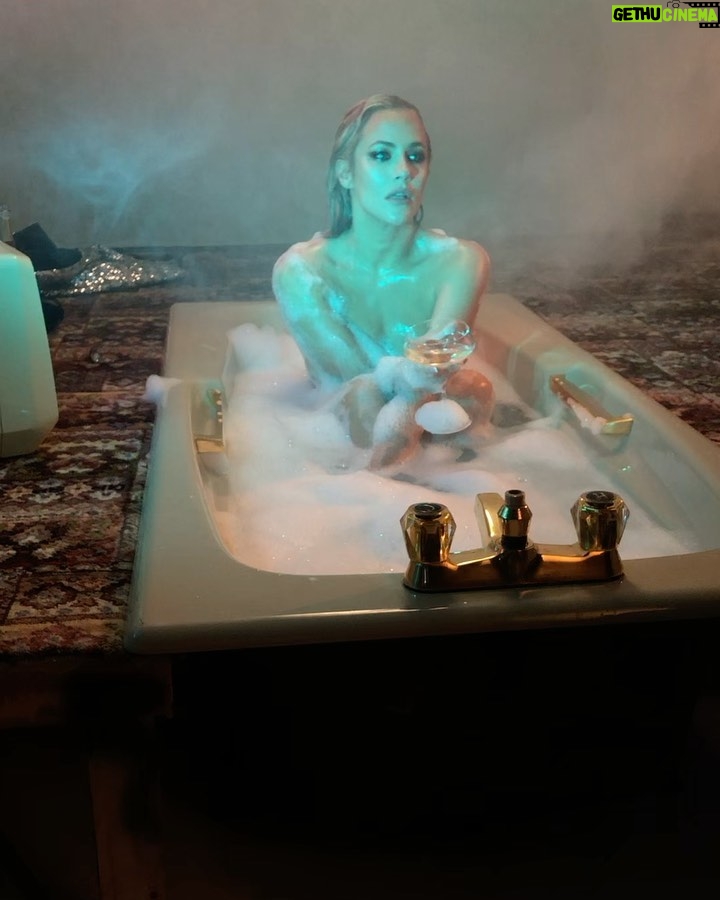 Caroline Flack Instagram - I take baths really seriously ... shoot TBC 🤫🤭😯