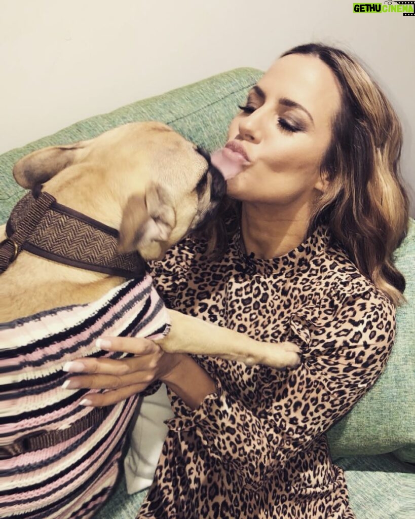 Caroline Flack Instagram - Yeh she likes to kiss everyone ...and she stinks... but she’ll always be my baby .... can’t wait to see you Ruby..... I always got you .. you always got me ❤️