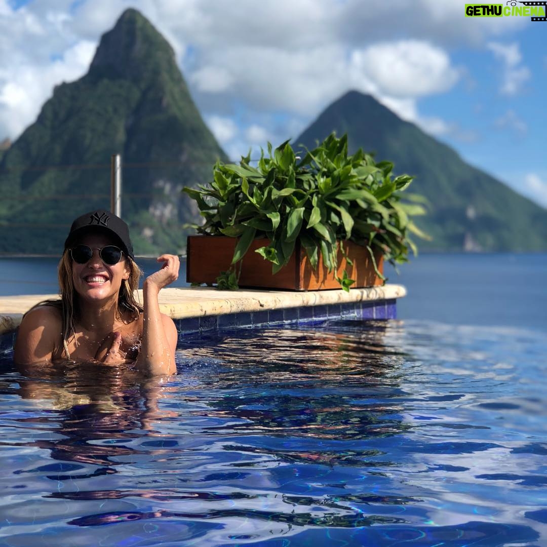 Caroline Flack Instagram - Sometimes you just need to get away and hideaway - then breathe - eat- sleep and swim @jademountainstlucia (no one will find you there ) @hotelsdotcom #wewhotravel JADE MOUNTAIN ST LUCIA