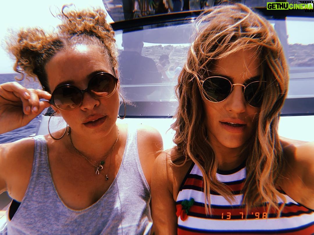 Caroline Flack Instagram - HUJI @gemflossy ❤️