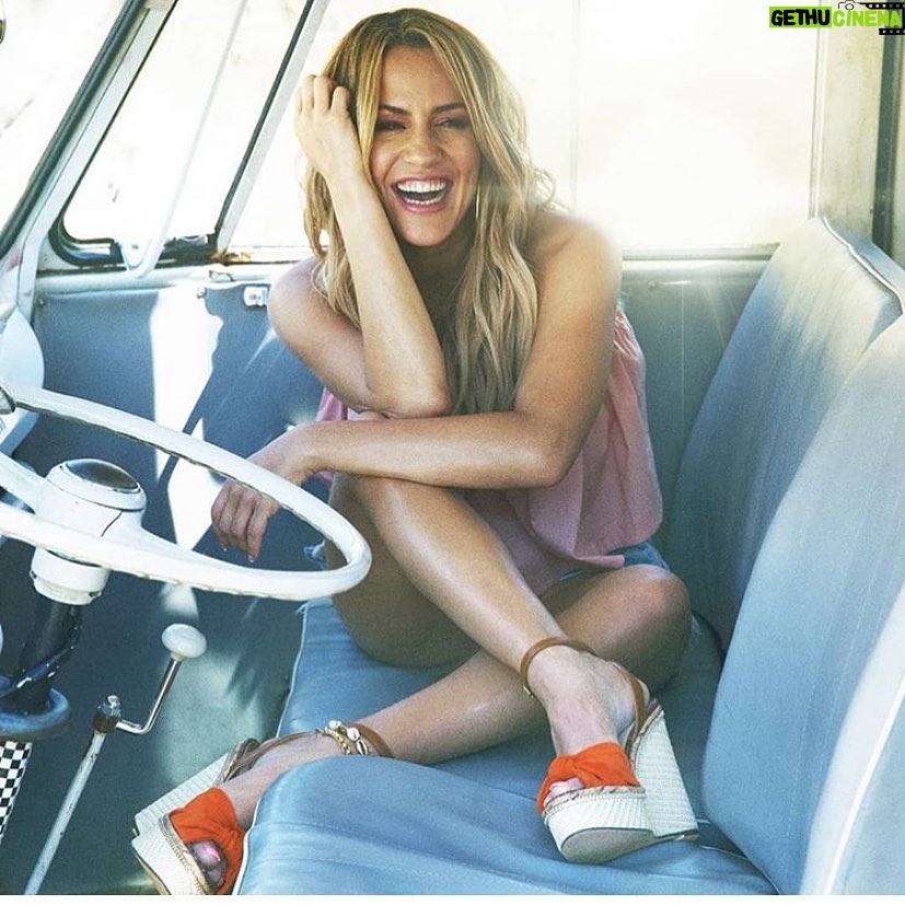 Caroline Flack Instagram - Shall we get to the island and sort some stuff out ? Send questions for Jordan and Anna and Harley and Chris for Aftersun ... Live from the villa this weekend ❤️