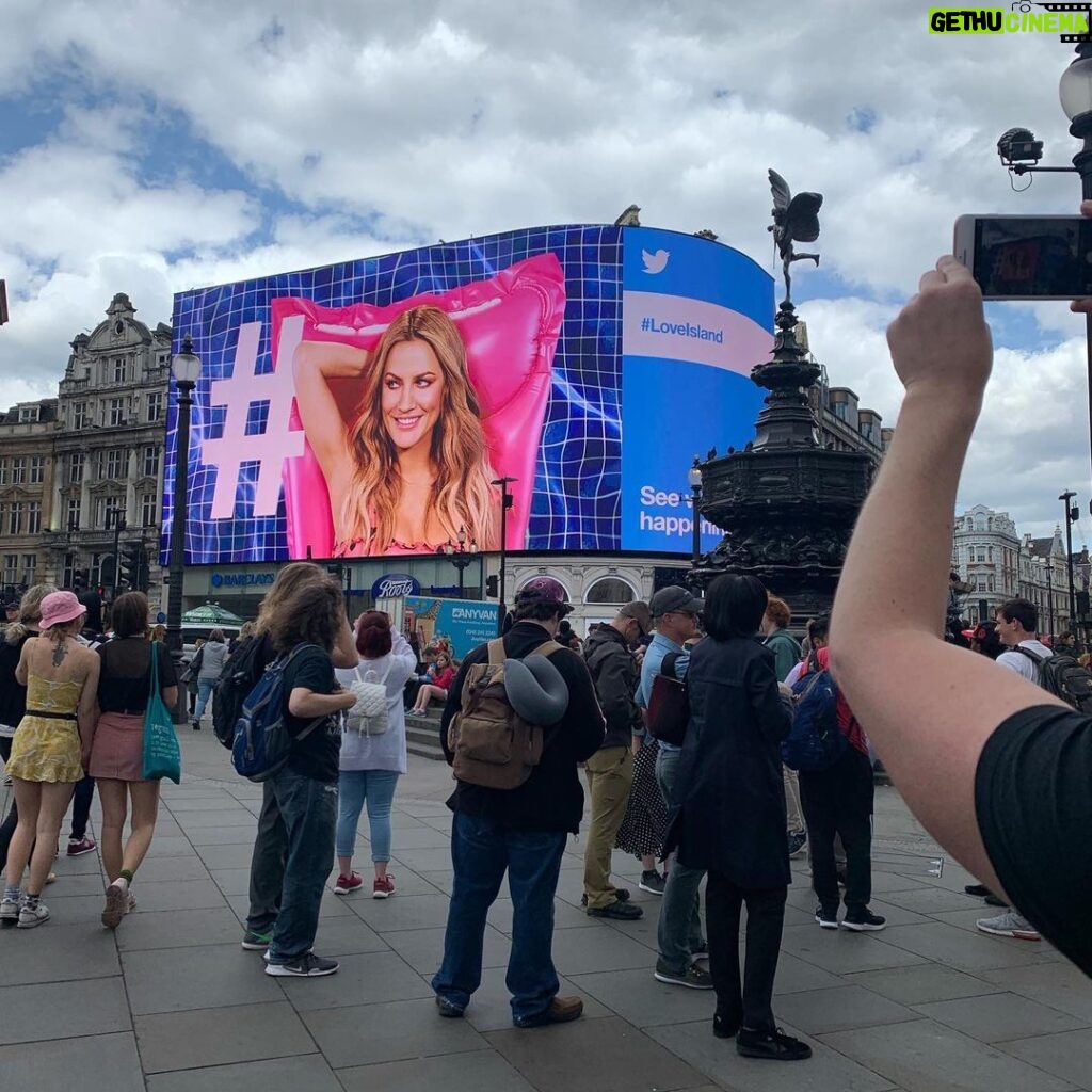 Caroline Flack Instagram - This will probably never happen in my life again... so I feel super proud to have our show take over Piccadilly Circus ... and the irony of being next to Eros, the Greek god of love !!!!! ( or fitting - whichever way you see it ) 😂❤️